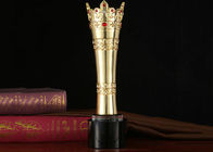 Taza del trofeo del metal de la fantasía con el color de lujo del oro/de la plata/del bronce de los rubíes opcional